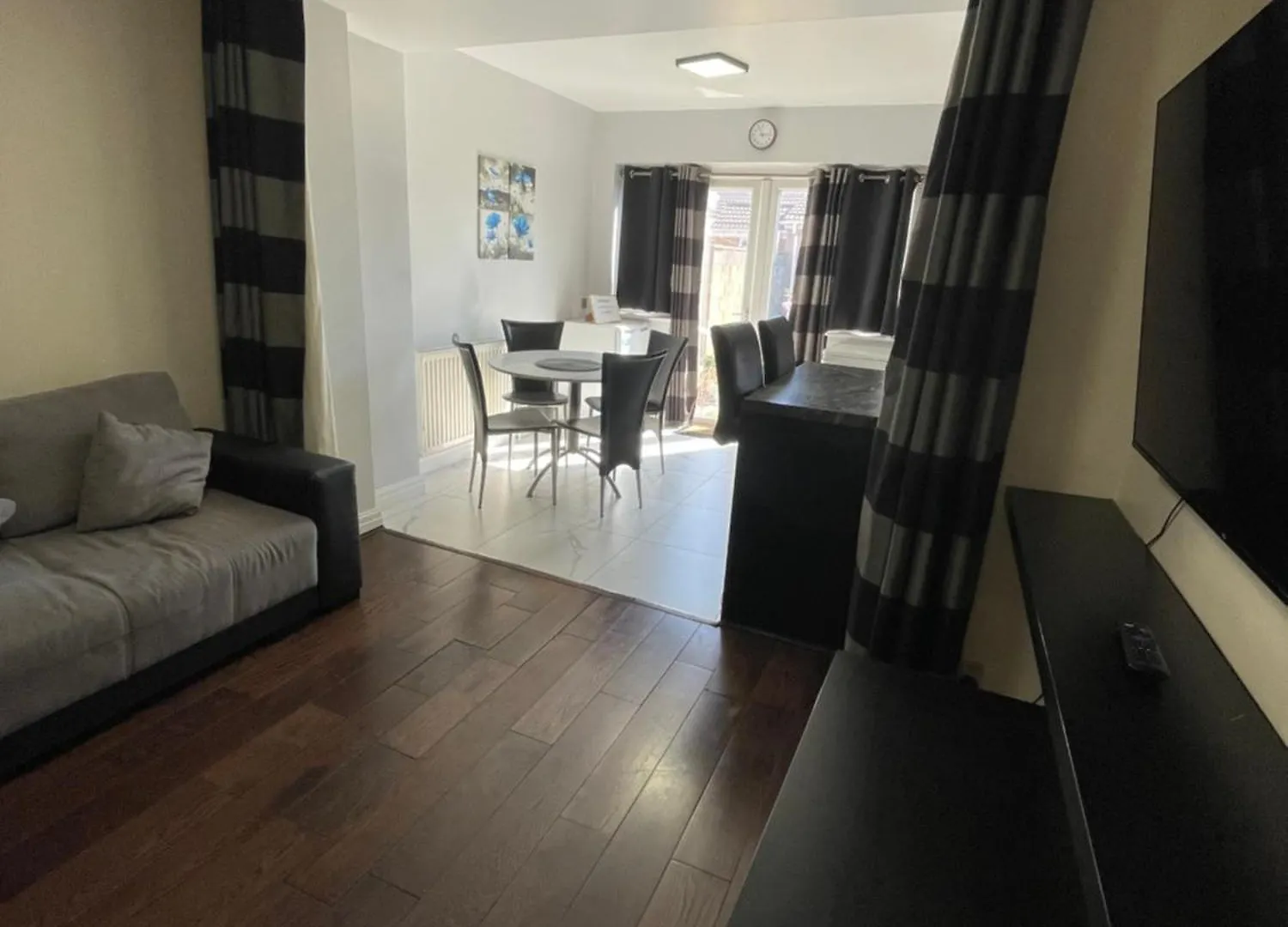 Garden Apartment Nr Heathrow Airport & Elizabeth Line Train Station With Parking For 2 Cars Hayes  Hayes (Greater London)